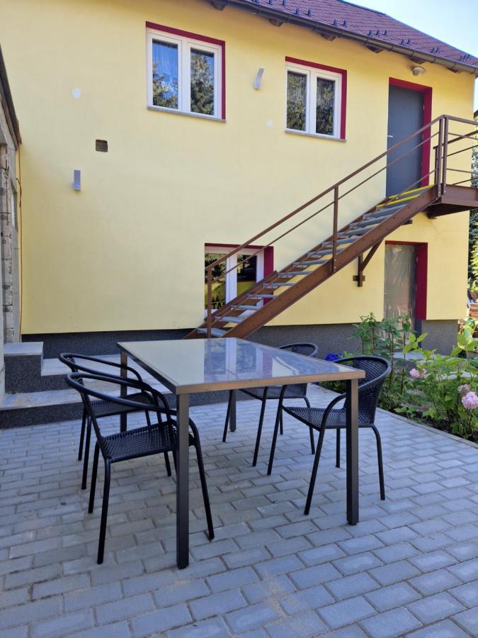 Restaurace U Mateje B&B نوف مستو بود سمركم المظهر الخارجي الصورة